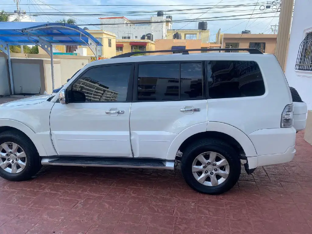  2012 Mitsubishi Montero. DIESEL. SE VENDE DE OPORTUNIDAD!!! Foto 7239511-2.jpg