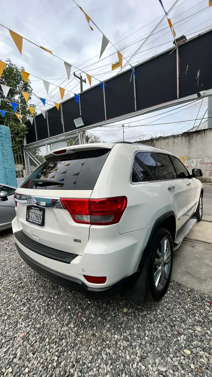 JEEP GRAND CHEROKEE NITIDA 2012 Foto 7239543-2.jpg