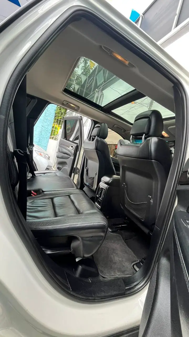 JEEP GRAND CHEROKEE NITIDA 2012 Foto 7239543-5.jpg