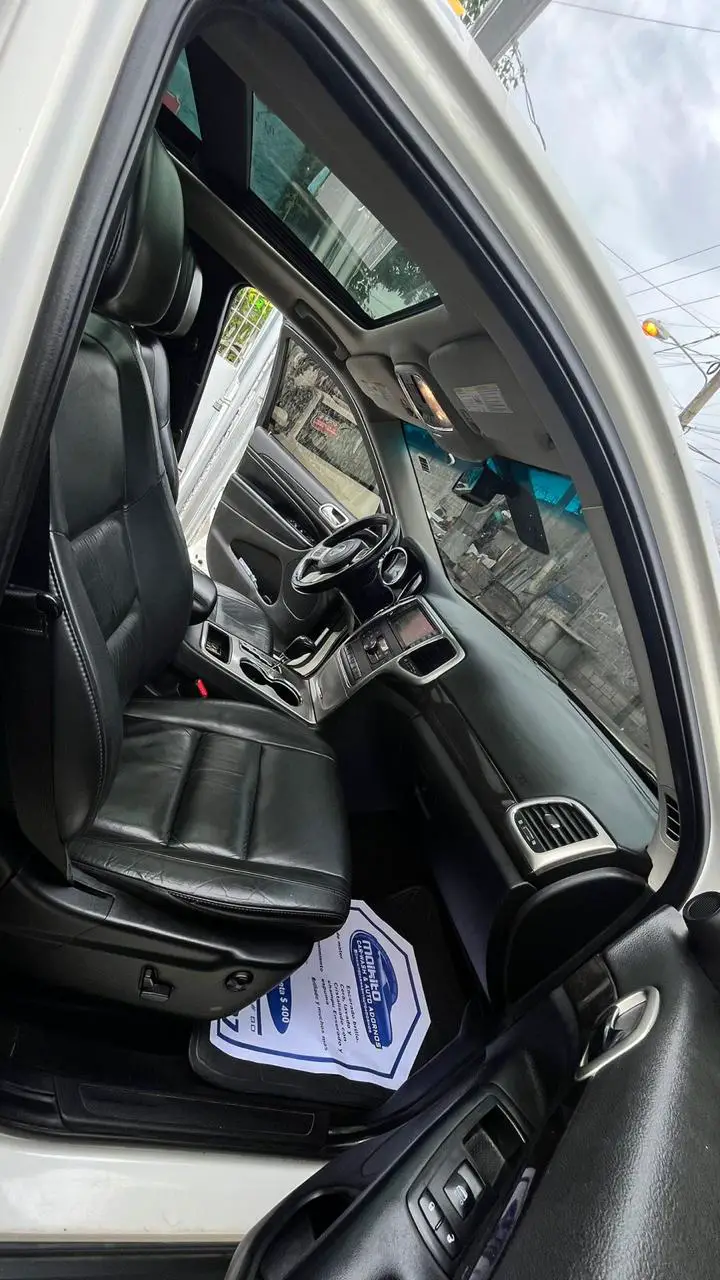 JEEP GRAND CHEROKEE NITIDA 2012 Foto 7239543-8.jpg
