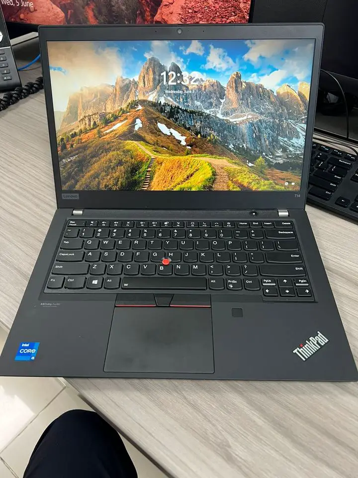 Lenovo ThinkPad T14  Foto 7239645-1.jpg