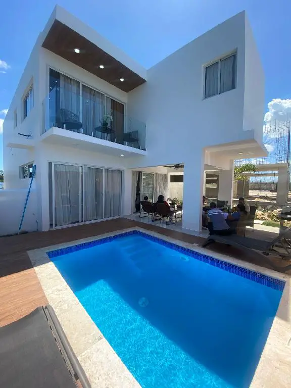 Villas en Punta Cana de dos niveles y tres habitaciones Foto 7239683-5.jpg