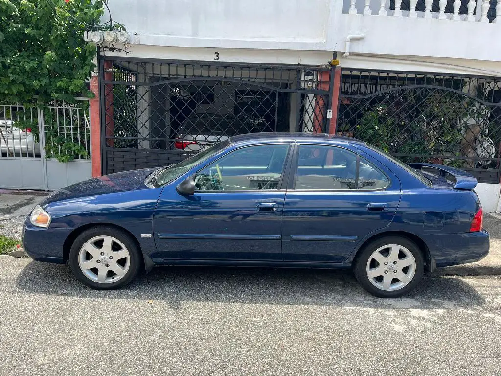 Nissan sentra Foto 7239859-2.jpg