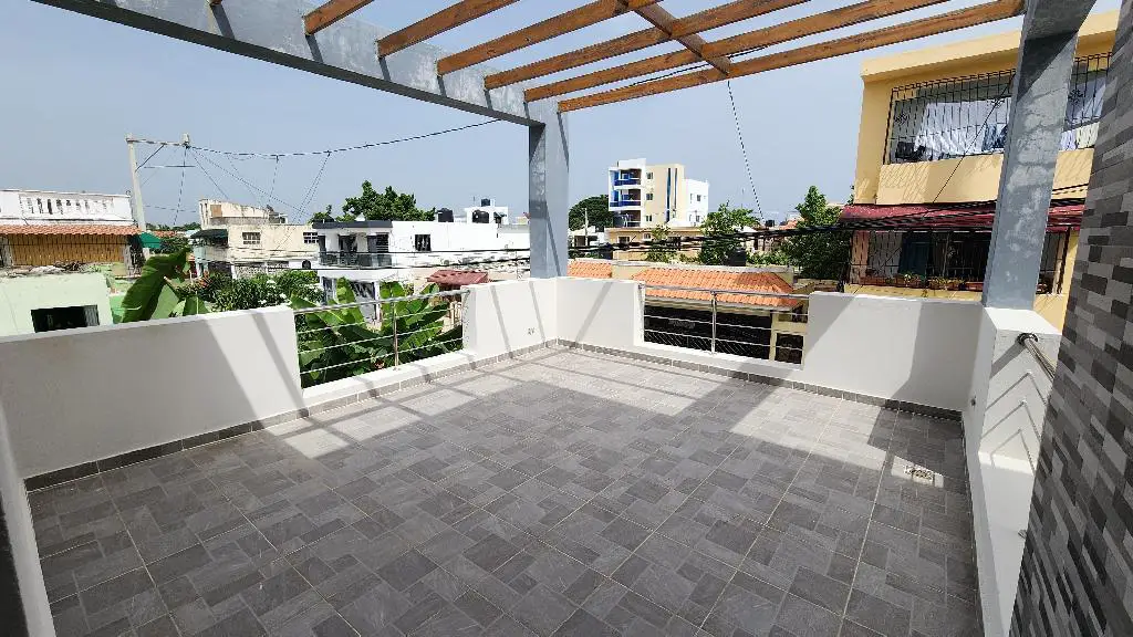 Casa en venta en brisa oriental nueva de 3 niveles a paso de la av eco Foto 7240168-5.jpg