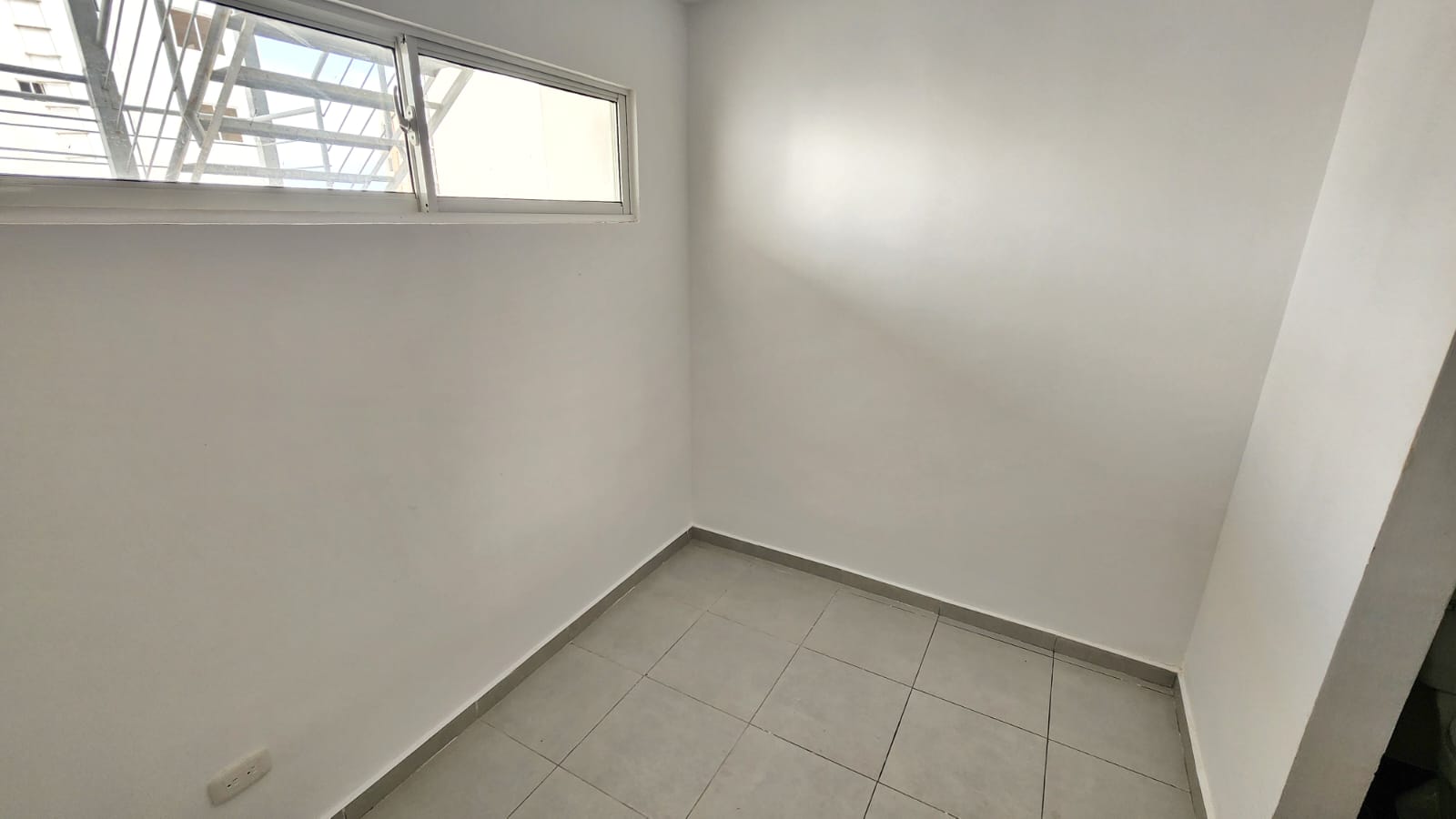 Apartamento en venta en moderna torre de la jacobo majluta piso 6 con  Foto 7240174-4.jpg