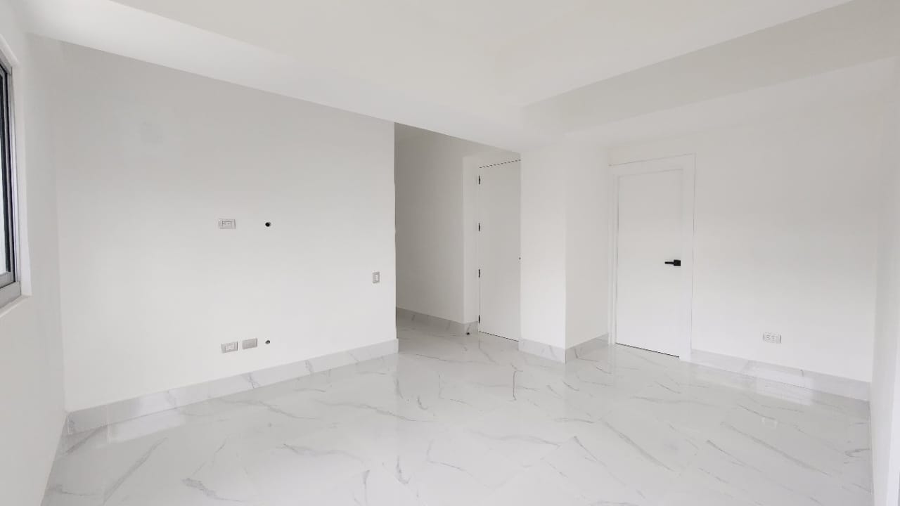 Apartamento en venta nuevo a estrenar en piantini a paso de la av linc Foto 7240176-2.jpg
