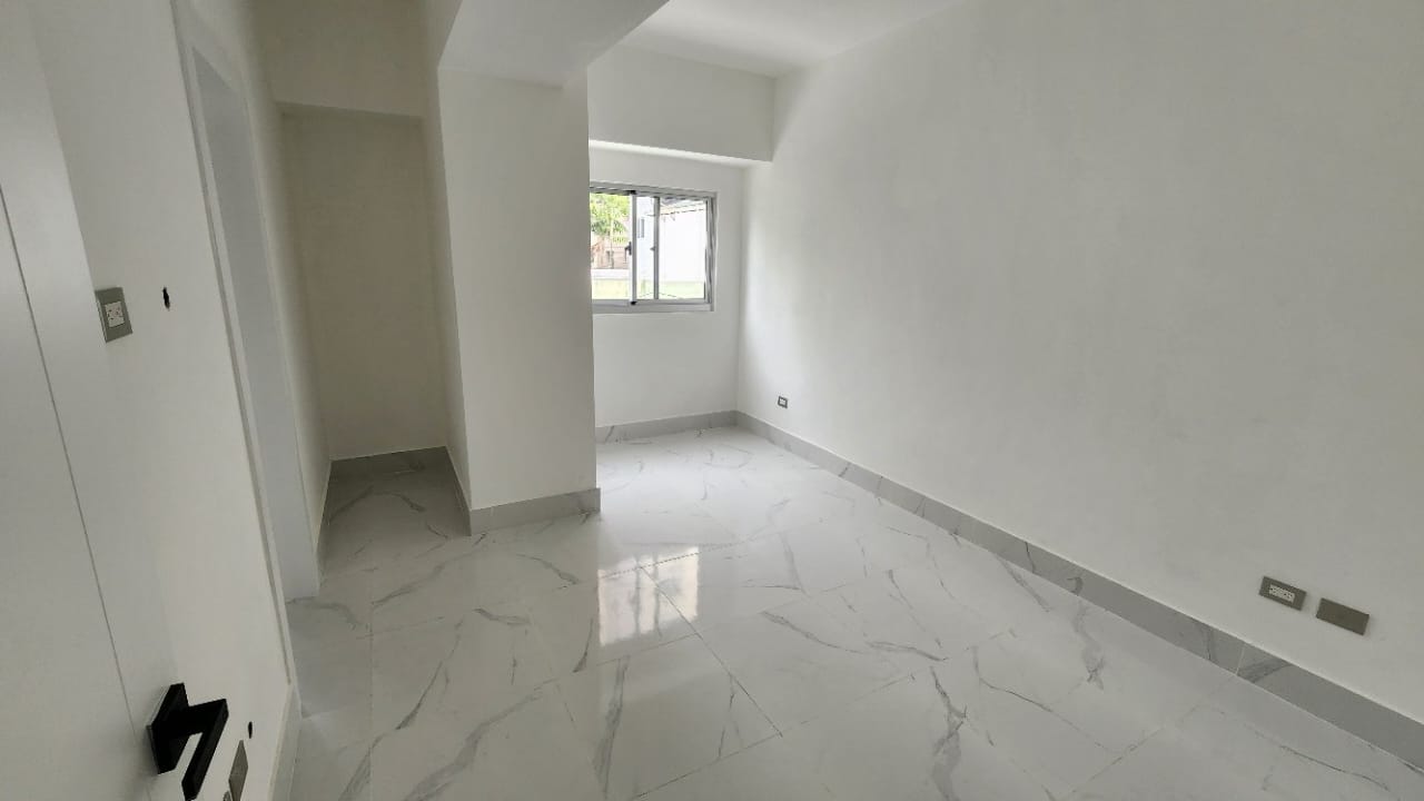Apartamento en venta nuevo a estrenar en piantini a paso de la av linc Foto 7240176-8.jpg