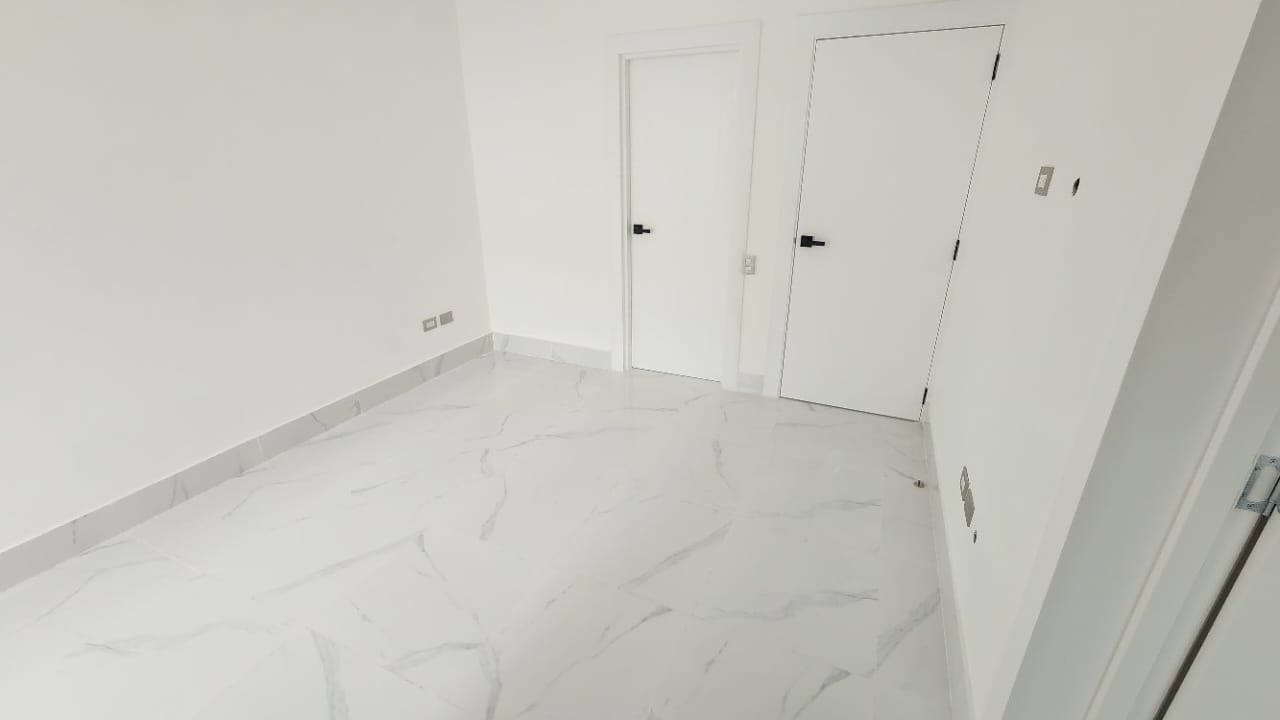 Apartamento en venta nuevo a estrenar en piantini a paso de la av linc Foto 7240176-9.jpg