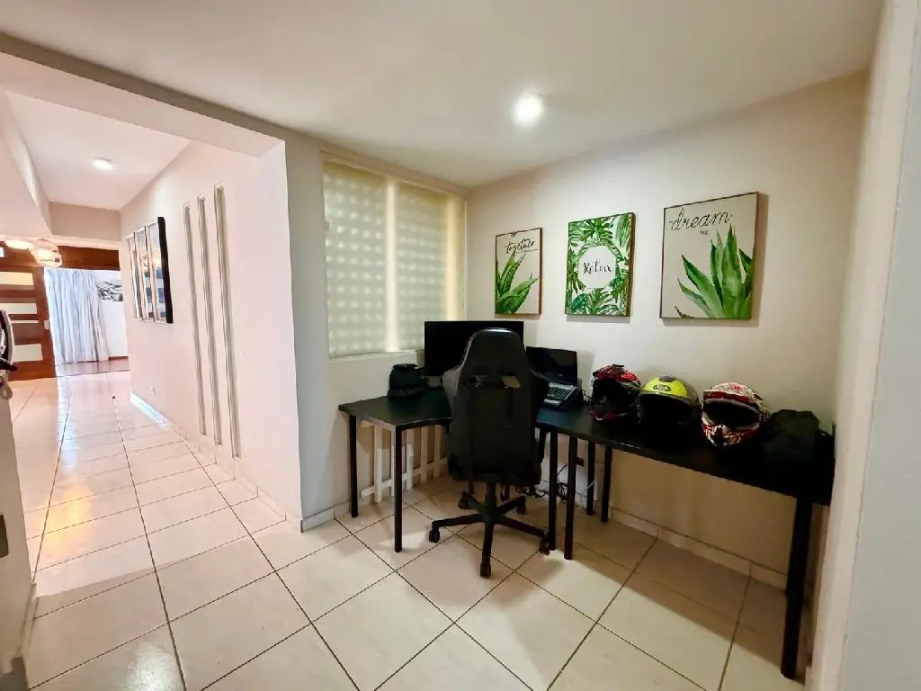 Apartamento 228 m2 y tres habitaciones en Urb. Real Foto 7240255-4.jpg