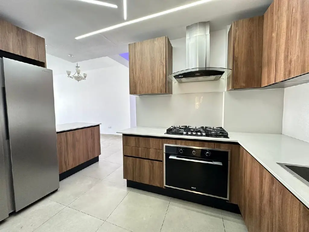 Semi NUEVO Apartamento en Alquiler en Bella Vista Sur. Foto 7240291-2.jpg