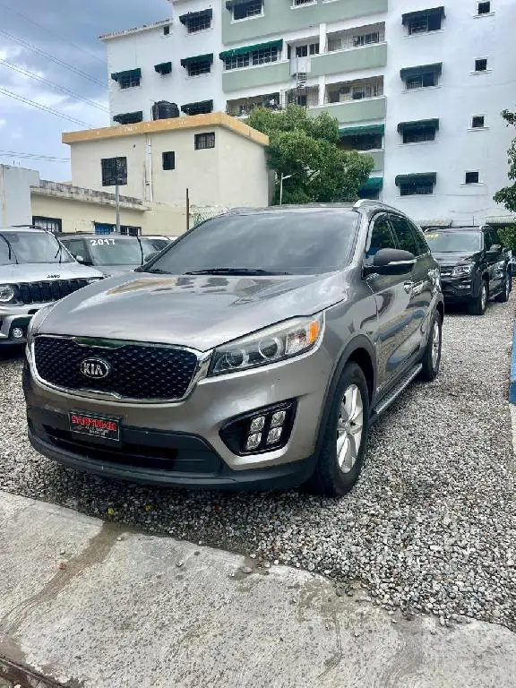 KIA SORENTO 3 FILAS 4X4 PIEL en Santo Domingo Este Foto 7240441-1.jpg