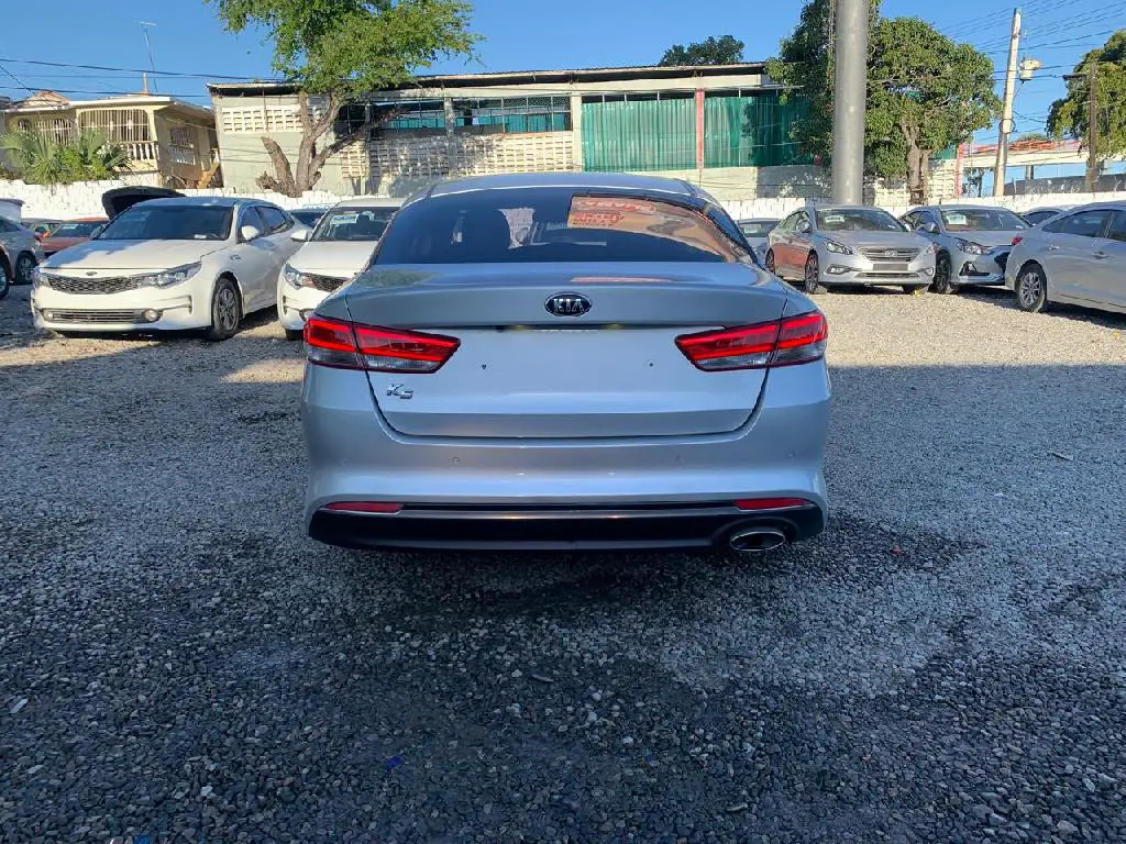 KIA K5 2017 GLP GRIS DE FRABRICA  Foto 7240555-9.jpg