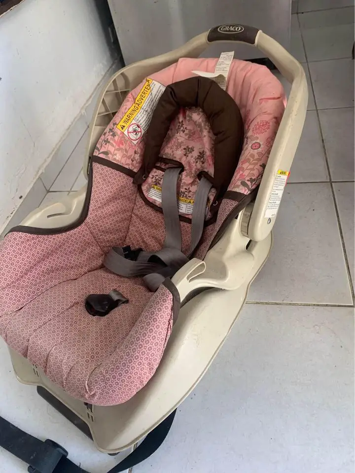 silla de bebe Foto 7240556-3.jpg