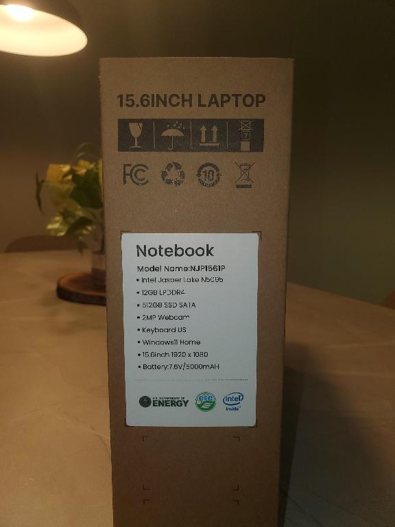 Laptop Foto 7240648-2.jpg