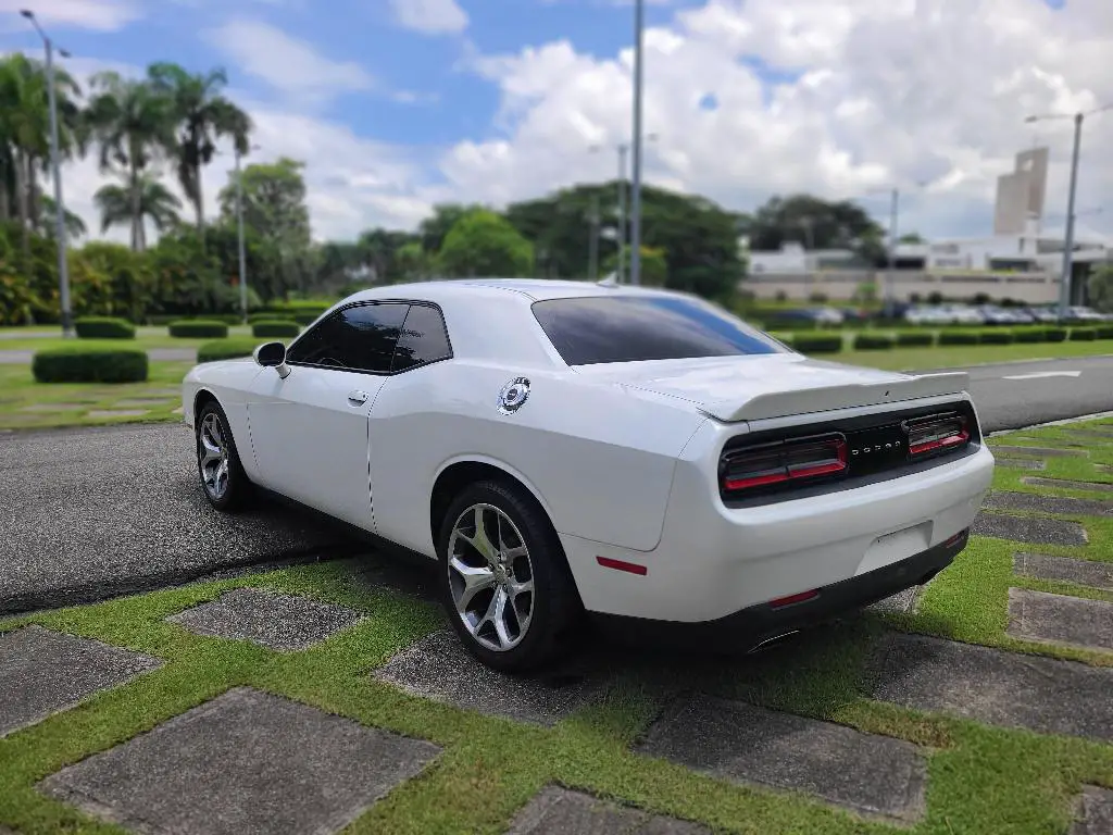 DODGE CHALLENGER V6 2015  Foto 7240673-8.jpg