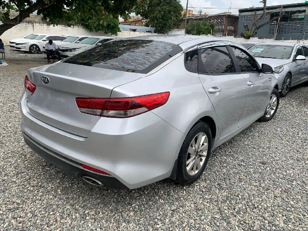 KIA K5 2018 GLP GRIS DE FRABRICA  Foto 7240688-2.jpg