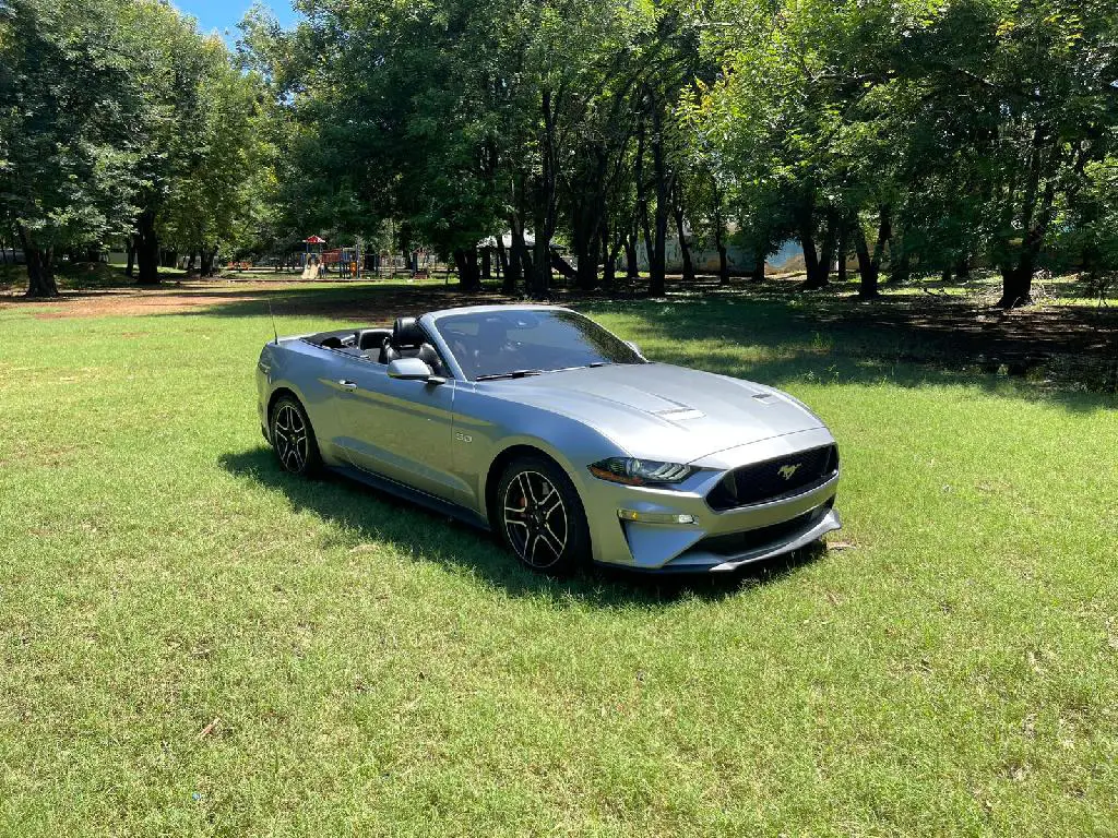 FORD MUSTANG GT PREMIUM V8 2022  Foto 7240711-4.jpg