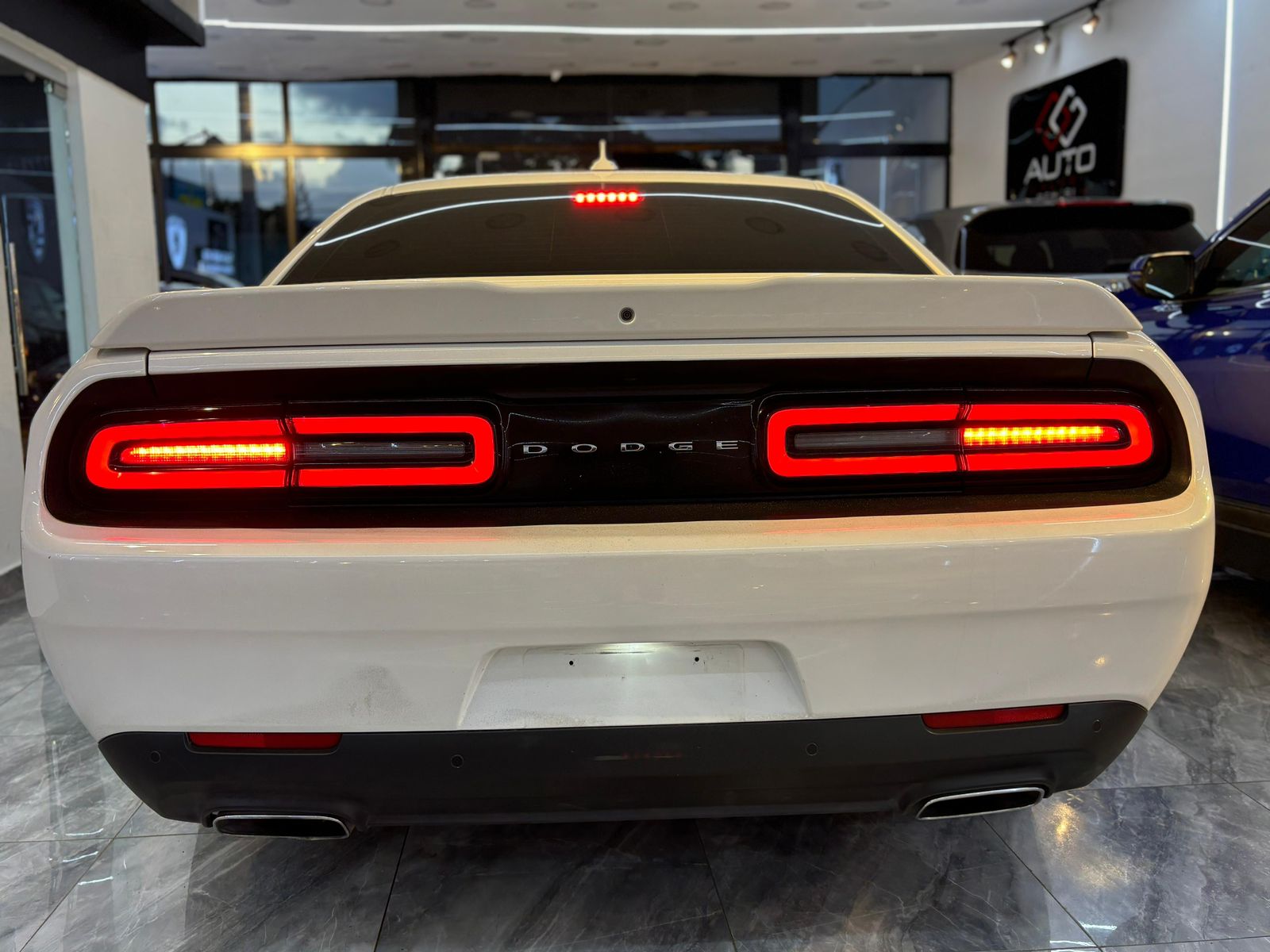 DODGE CHALLENGER V6 2015  Foto 7240718-8.jpg