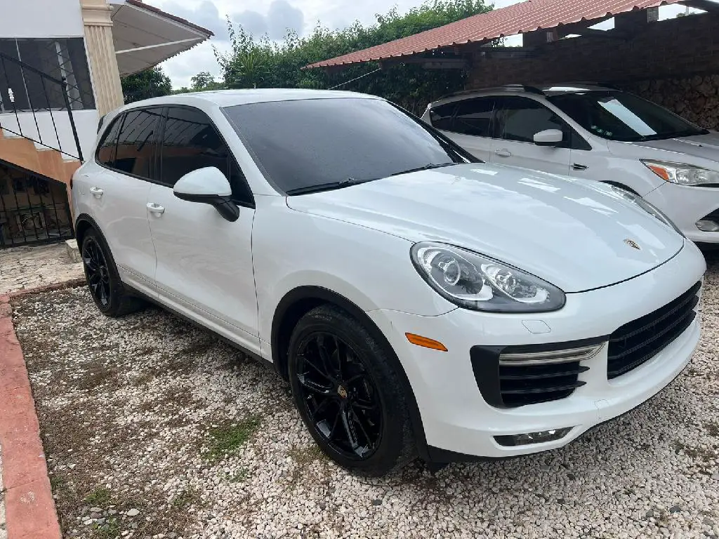 PORSCHE CAYENNE PLATINUM EDITION 2017 Foto 7240719-3.jpg