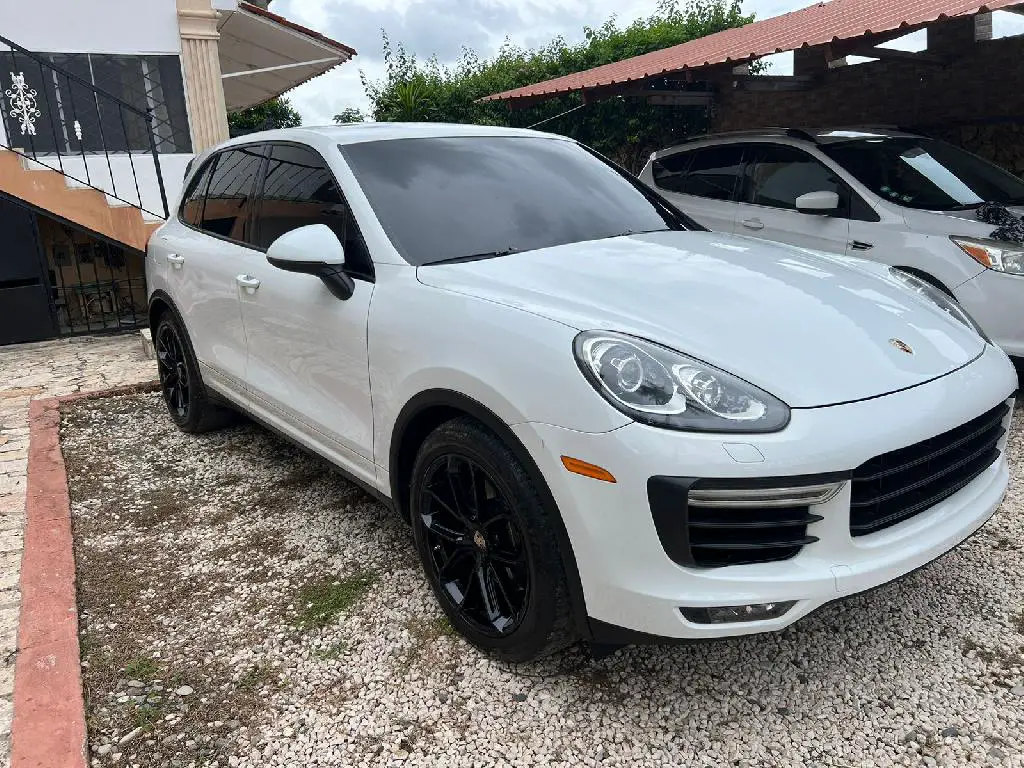 PORSCHE CAYENNE PLATINUM EDITION 2017 Foto 7240719-5.jpg