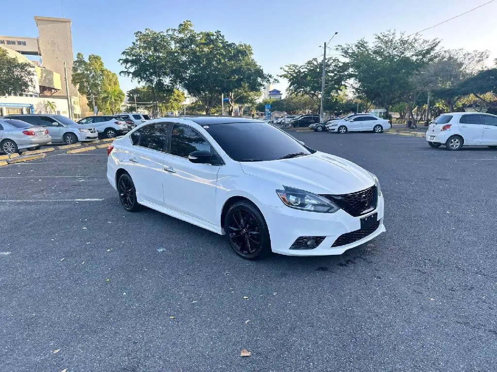 NISSAN SENTRA SR 2017 Foto 7240721-2.jpg