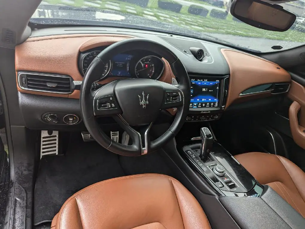 MASERATI LEVANTE Q4 2020  Foto 7240729-7.jpg