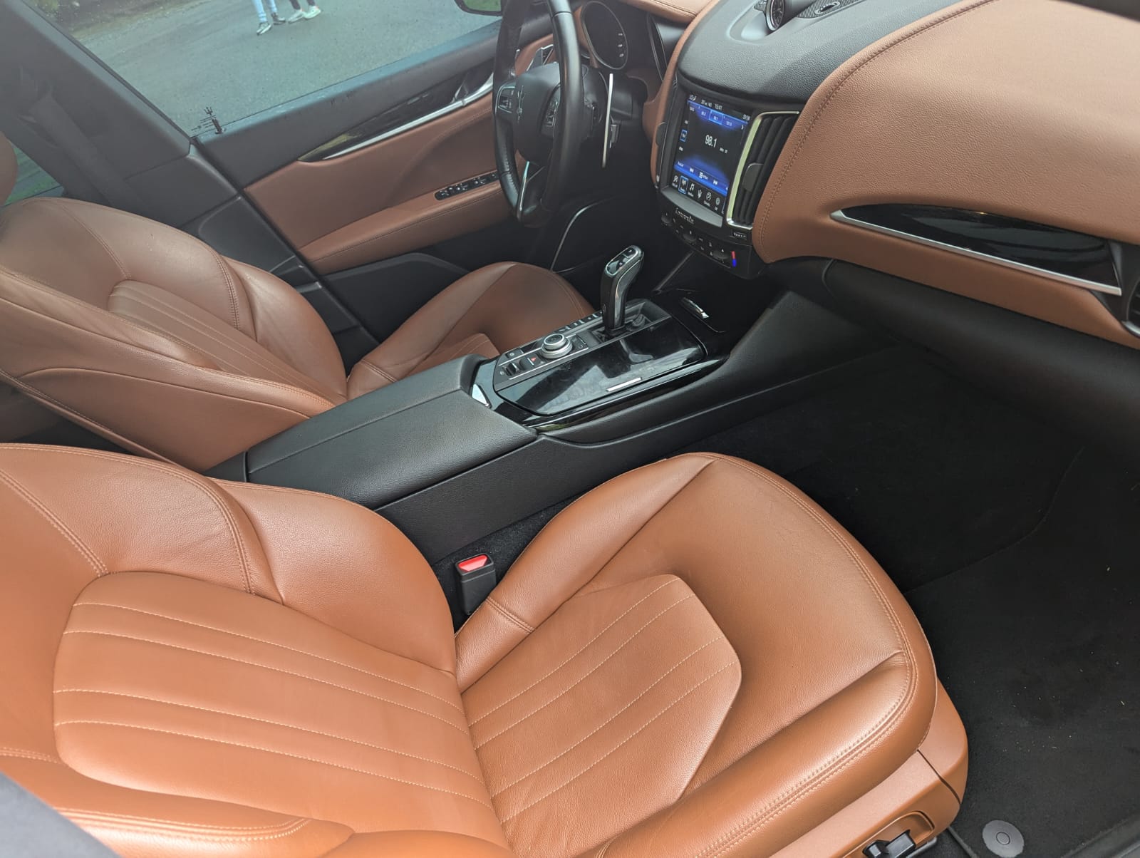 MASERATI LEVANTE Q4 2020  Foto 7240729-8.jpg