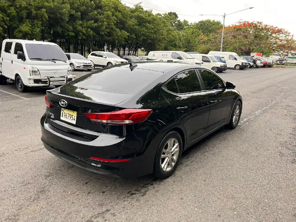 HYUNDAI ELANTRA SEL 2017 Foto 7240731-4.jpg