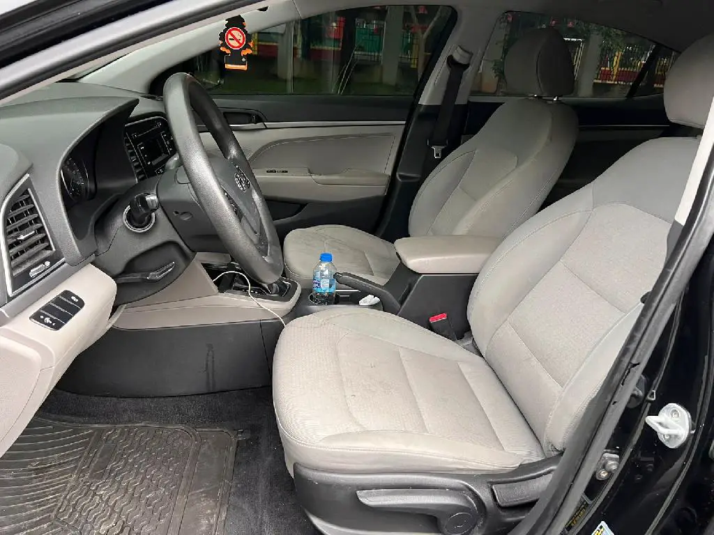 HYUNDAI ELANTRA SEL 2017 Foto 7240731-8.jpg
