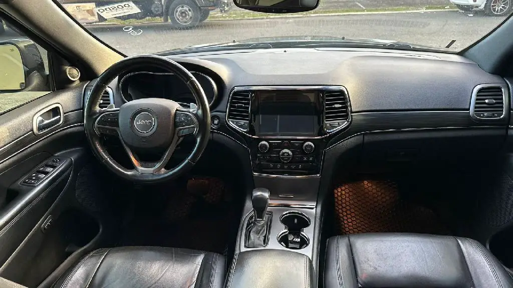 JEEP GRAND CHEROKEE LIMITED X 4X4 2019  Foto 7240771-9.jpg