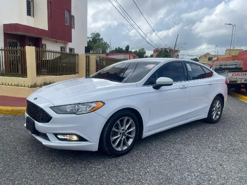 FORD FUSIÓN SE 2017 Foto 7240772-3.jpg