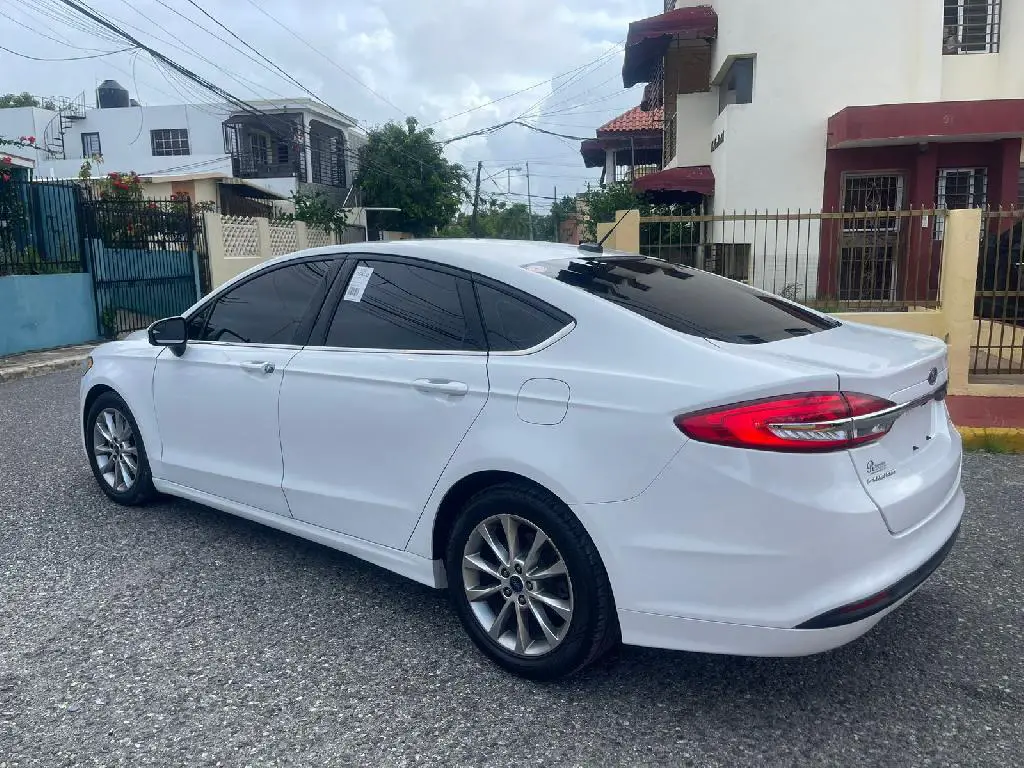 FORD FUSIÓN SE 2017 Foto 7240772-6.jpg
