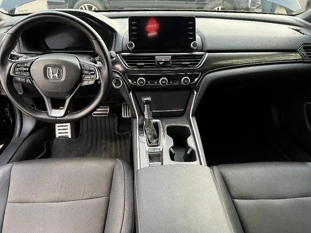 Vendo HONDA ACCORD SPORT 2019 Motor 1.5TURBO.  en Duarte Foto 7241043-10.jpg
