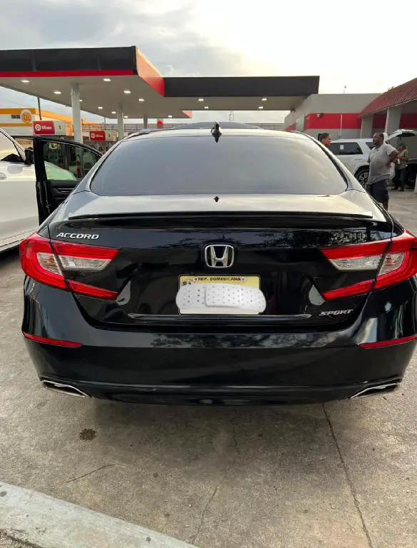 Vendo HONDA ACCORD SPORT 2019 Motor 1.5TURBO.  en Duarte Foto 7241043-2.jpg
