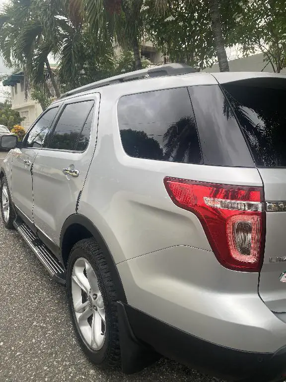 Ford Explorer 2011 Límite. Foto 7241059-4.jpg