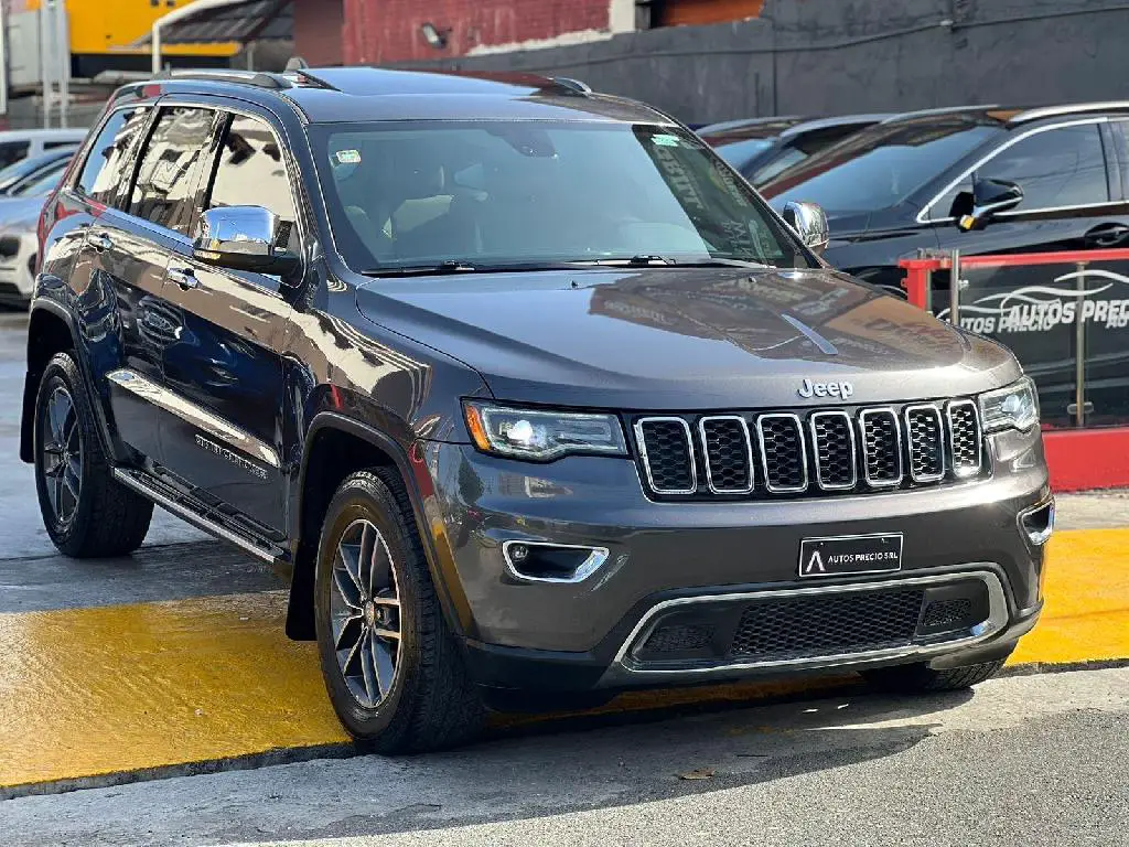 Jeep Grand Cherokee limite 2017 Foto 7241076-3.jpg