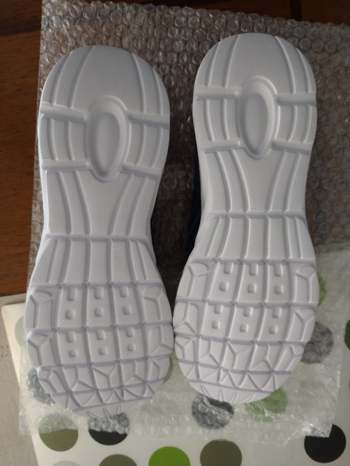 Tenis size 9.5 ultra livianos Foto 7241122-m4.jpg