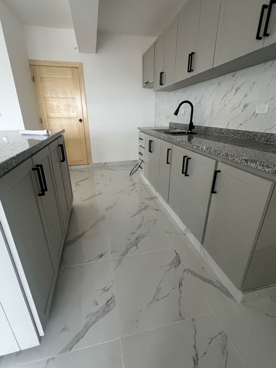 ️US200000️ Vendo Penthouse en Ensanche ozama ubicado en cuarto nivel c Foto 7241123-4.jpg