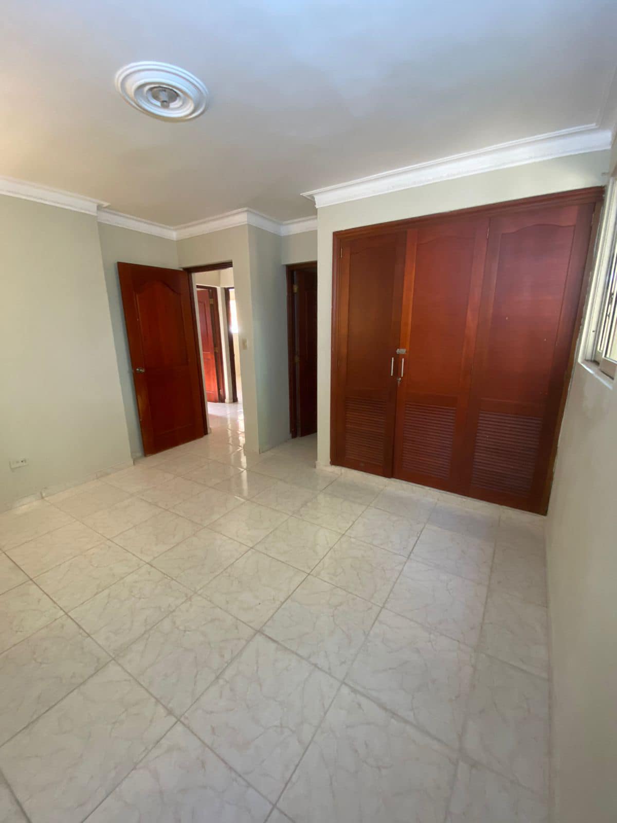 VPI-A 2024-0105 Alquilo Apartamento Llanos de Gurabo Santiago Repúblic Foto 7241182-9.jpg