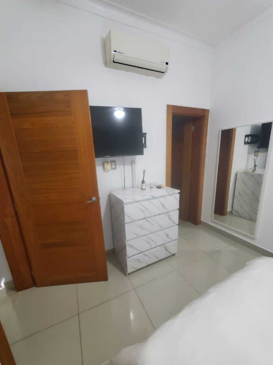 Apartamento en Alquiler en EVARISTO MORALES Foto 7241210-3.jpg