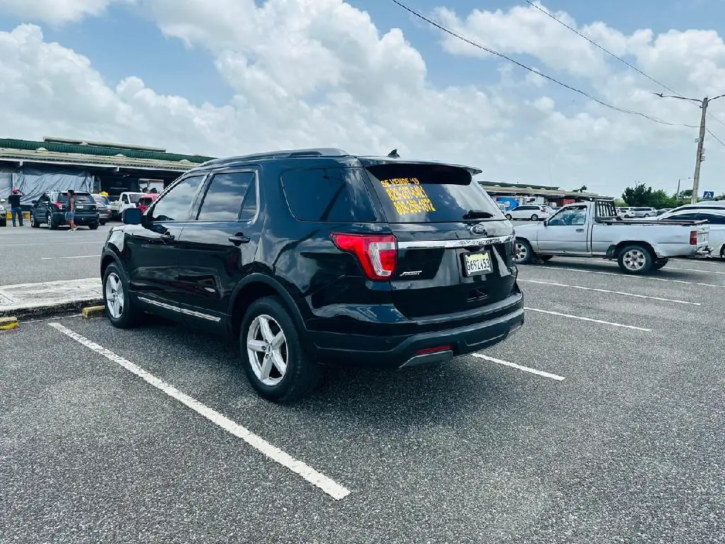 Ford Explorer 2019 XLT  en Santo Domingo Este Foto 7241253-4.jpg