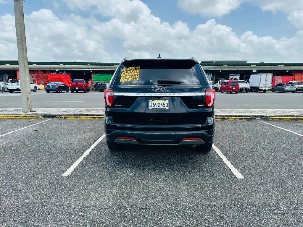 Ford Explorer 2019 XLT  en Santo Domingo Este Foto 7241253-6.jpg