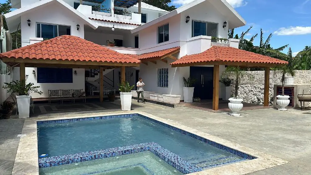 Casa en alquiler para uso Comercial o Residencial en Juan Dolio Foto 7241308-2.jpg