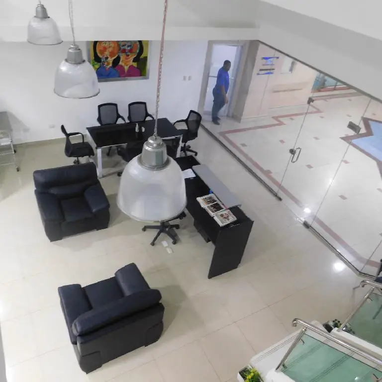 ALQUILO LOCAL PARA OFICINA CALL CENTER  CONSULTURIO ETC!. EN MALECON C Foto 7241349-1.jpg