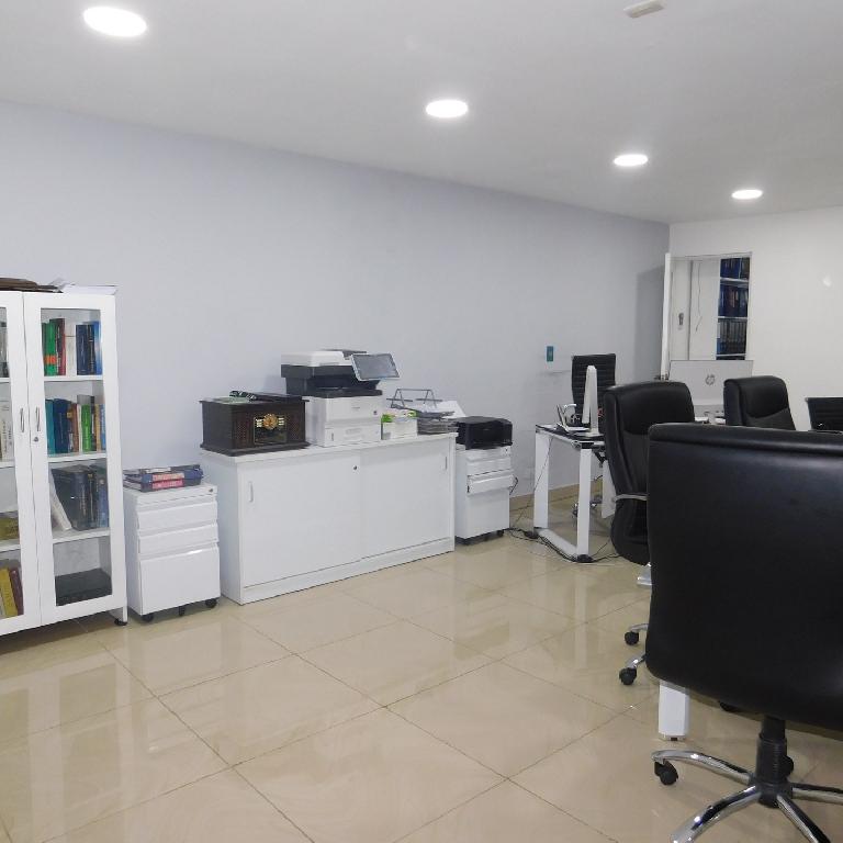 ALQUILO LOCAL PARA OFICINA CALL CENTER  CONSULTURIO ETC!. EN MALECON C Foto 7241349-3.jpg