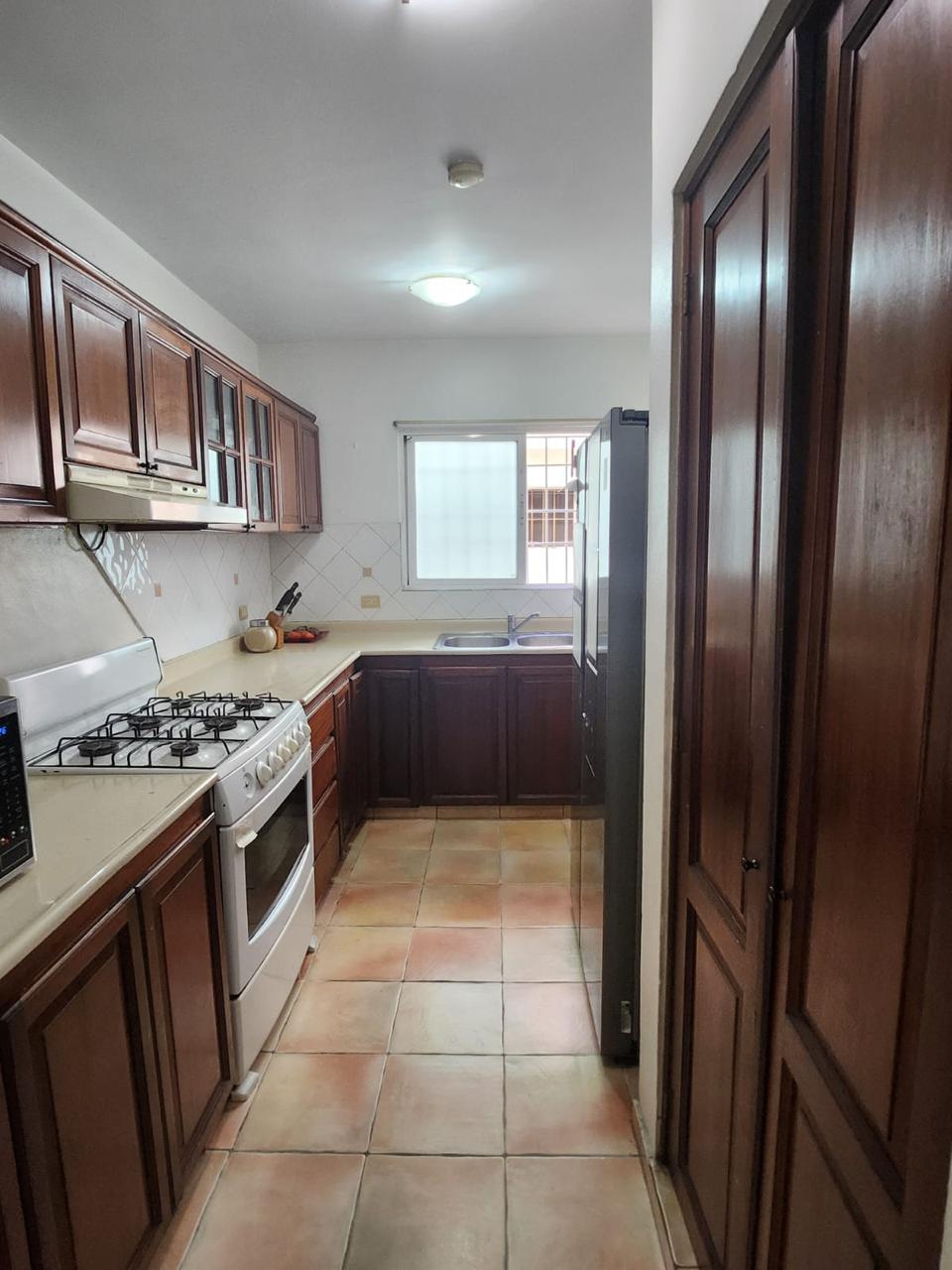 Vendo Apartamento en Arroyo Hondo por el Supermercado Nacional Foto 7241698-6.jpg