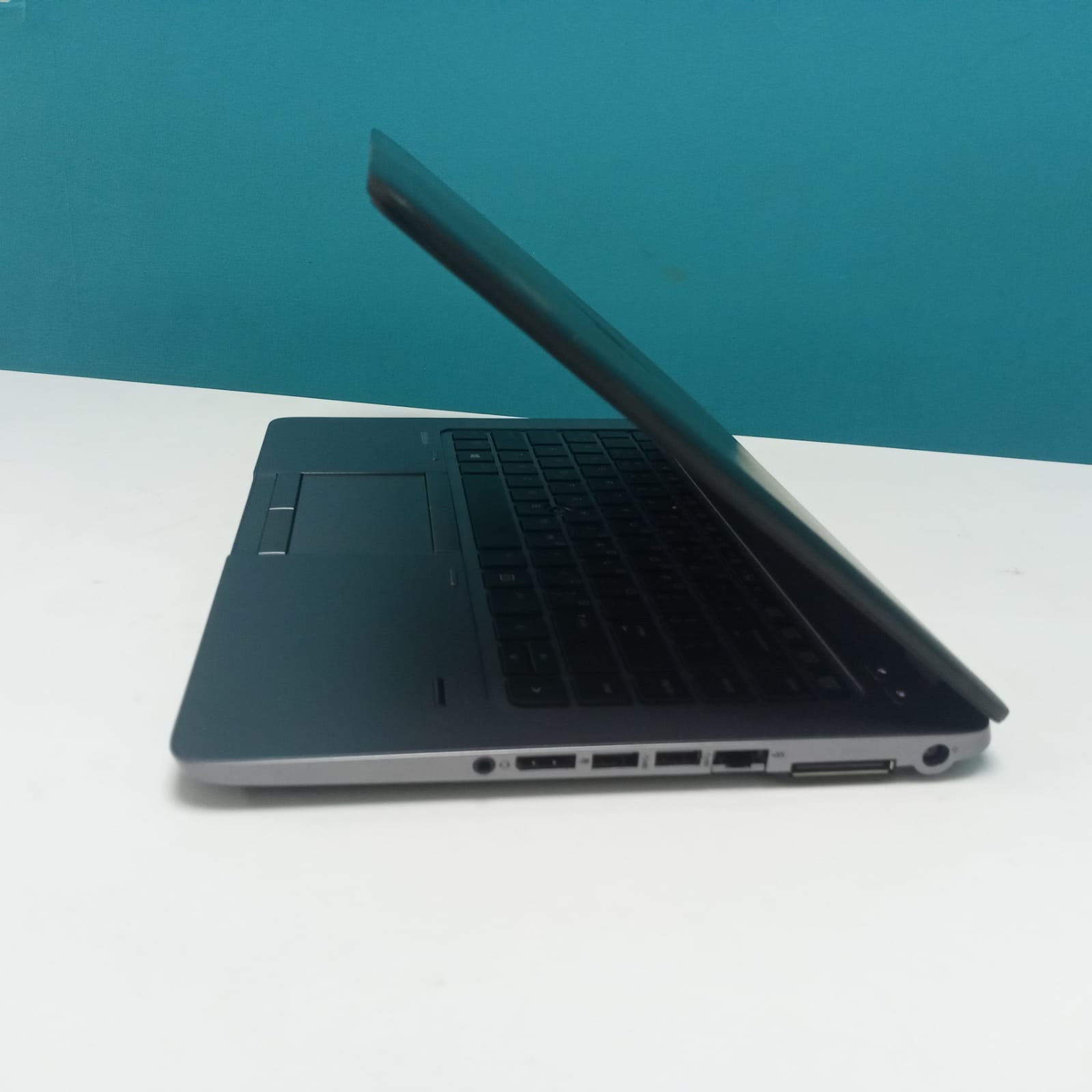 Laptop HP EliteBook 840 G2 / 5th Gen Intel Core i5/2.30 GHz/ 8GB RAM   Foto 7241716-3.jpg