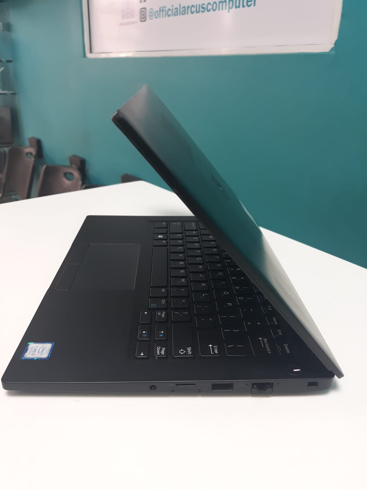  Laptop DELL Latitude 7290 / 8th Gen Intel Core i5 / 8GB RAM   / 128GB Foto 7241727-2.jpg