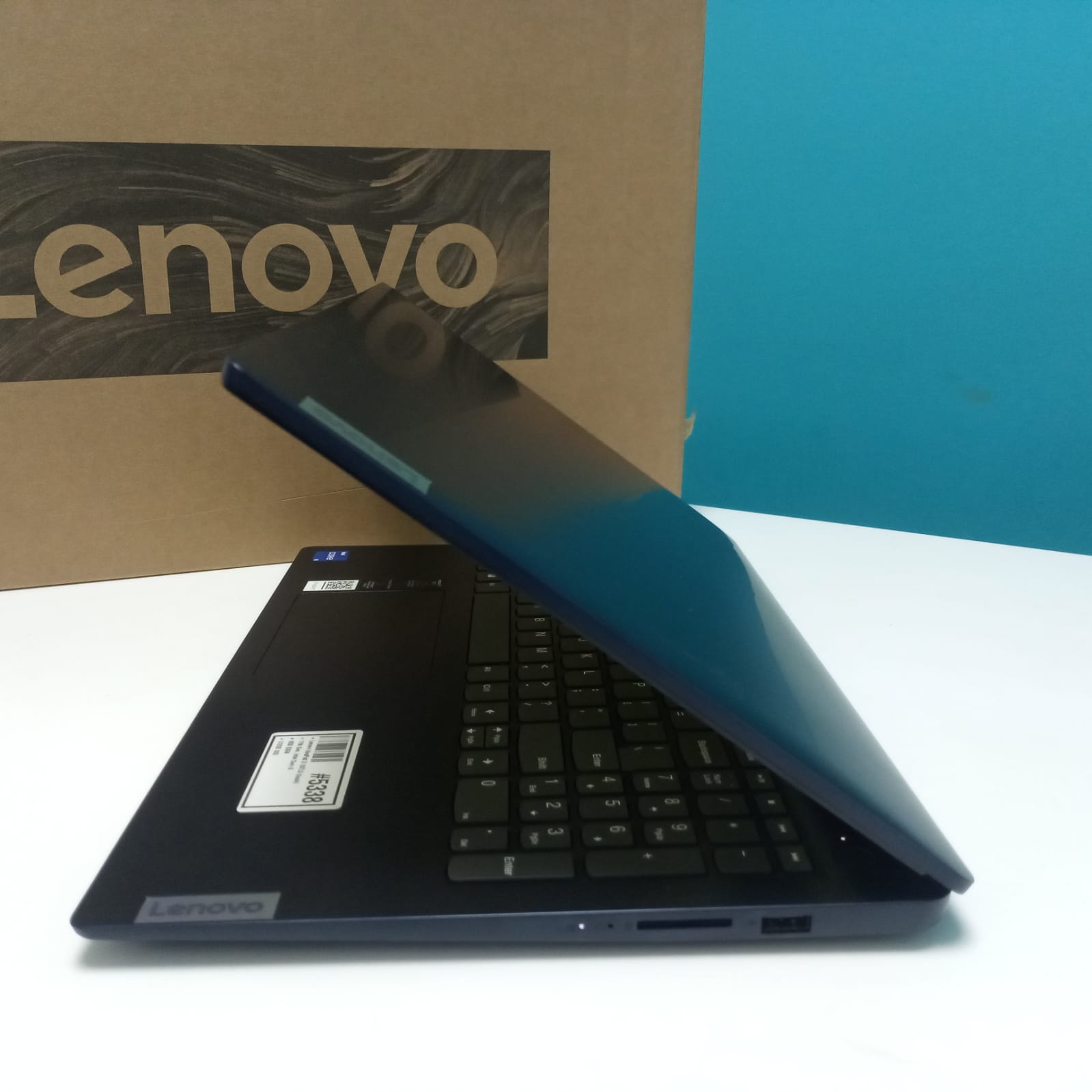 Lenovo IdeaPad 3 15ITL6 touch / 11th Gen Intel Core i5 / 8GB RAM  / 51 Foto 7241756-3.jpg