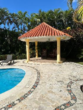 Se vende Villa en Metro Juan Dolio 600mts de construcción completament Foto 7241847-3.jpg